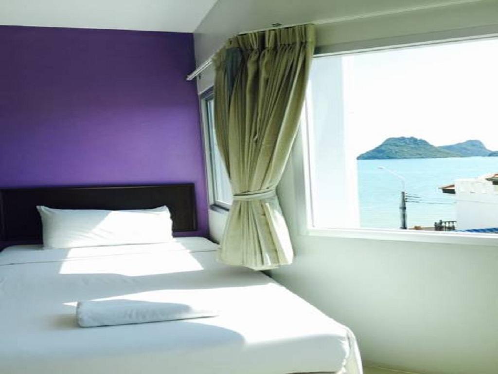 Prachuap Beach Hotel Prachuap Khiri Khan Bagian luar foto