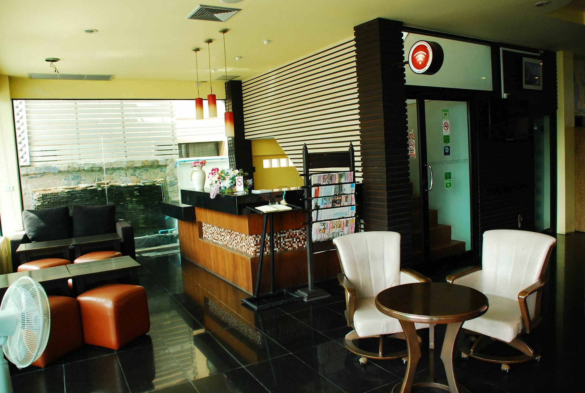 Prachuap Beach Hotel Prachuap Khiri Khan Bagian luar foto